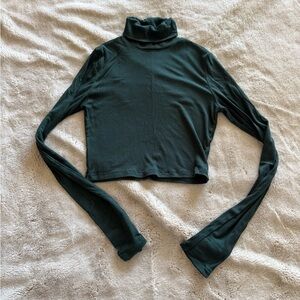 Aritzia Sunday Best Dark Green ribbed Turtleneck Women's cropTop S